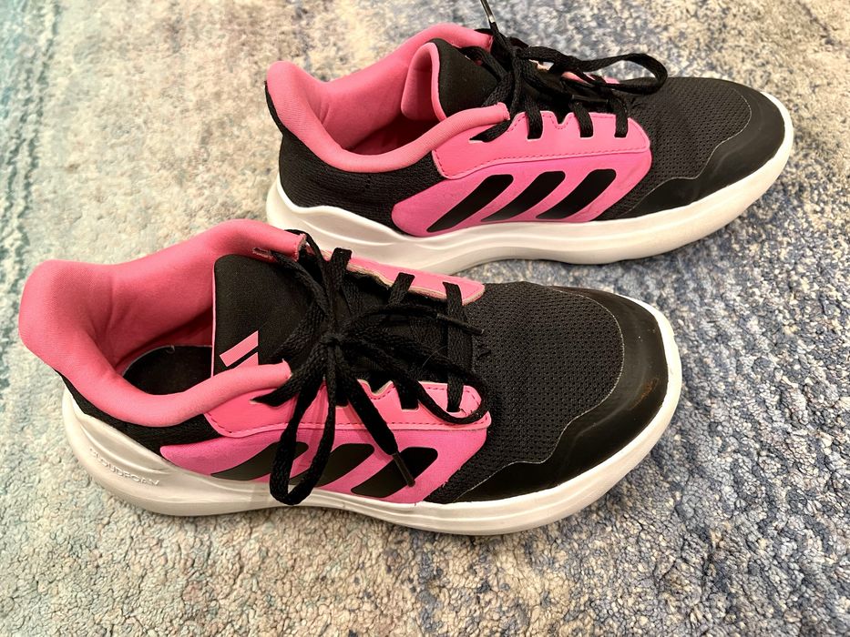 Buty sportowe Adidas 36 zadbane