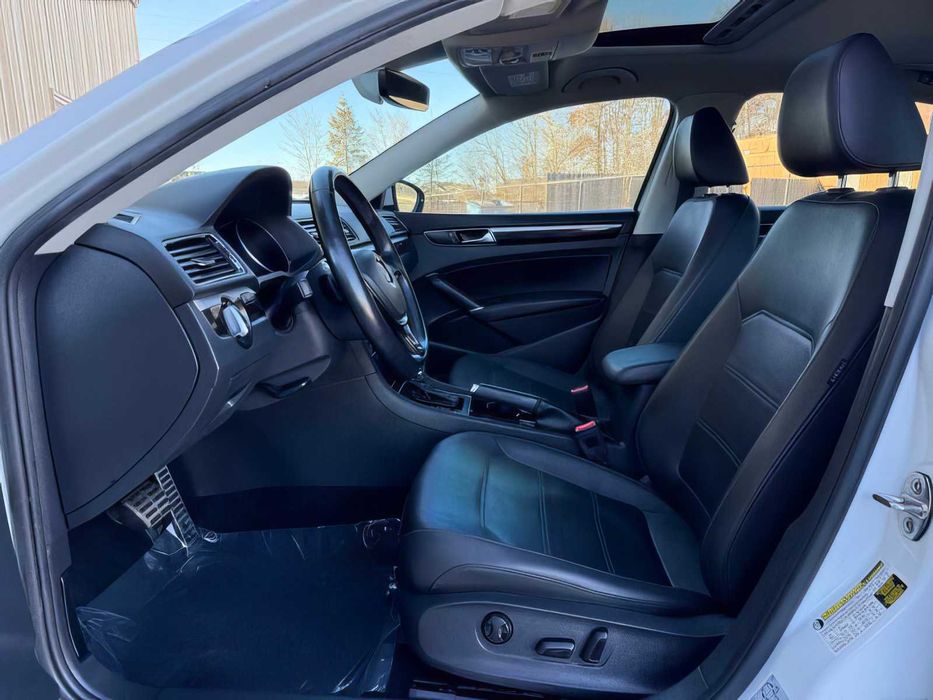 Volkswagen Passat SE R-Line      2019