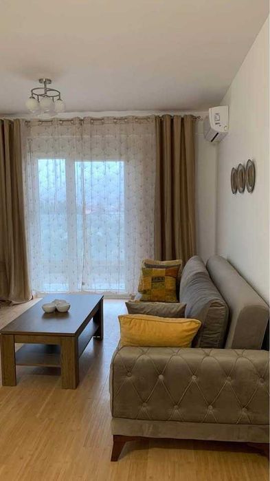 Бар Илино ВИДОВАЯ на горы-город. 30м - один из 2-х кругов с заправками