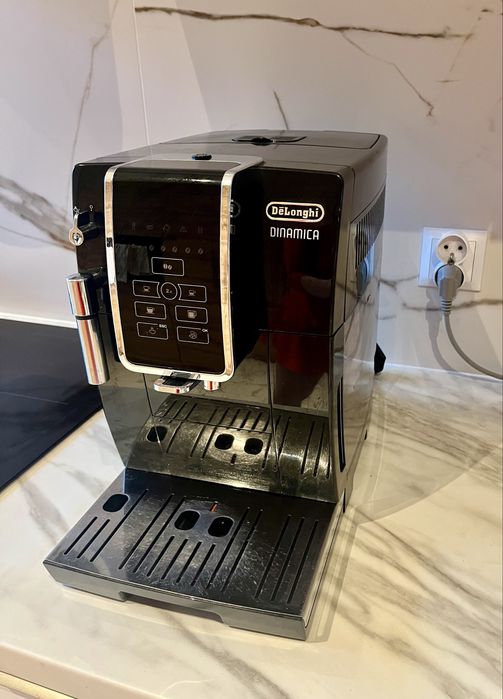 DeLonghi Dinamica ekspres ciśnieniowy automatyczny