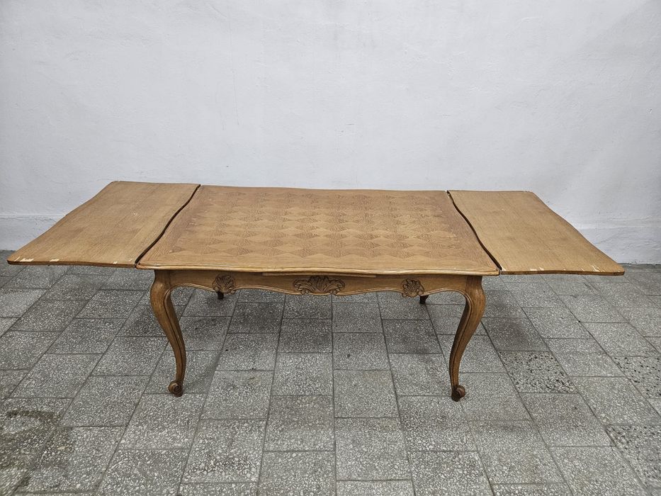 Stół Ludwik z Francji //