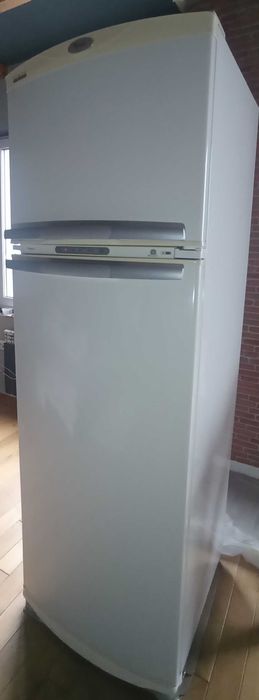 Холодильник бу вирпл whirlpool no frost
