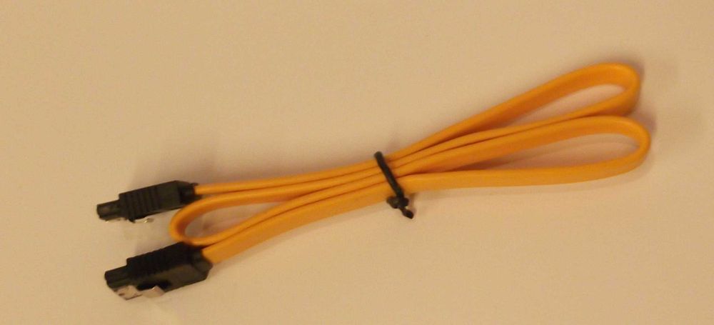 Kabelek SATA prosty 50 cm