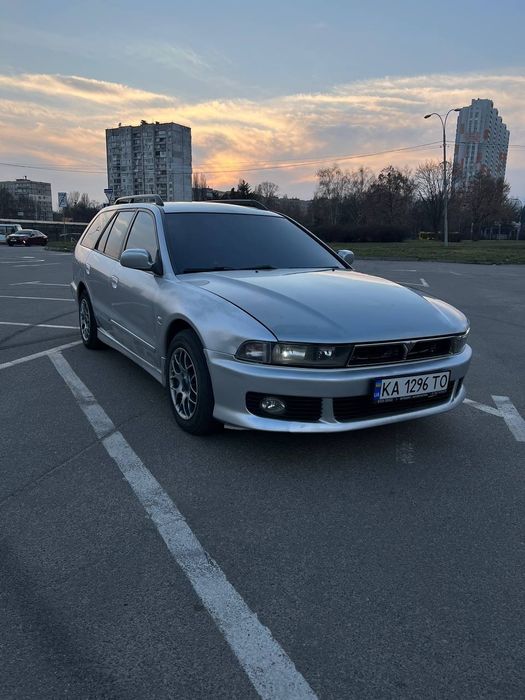 Mitsubishi galant 8