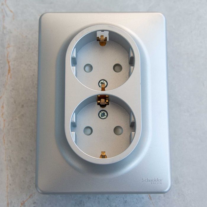 Розетка Schneider Sedna Design SDD313221