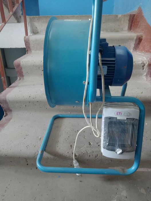 Вентилятор осевой с реле времени для батутов ВО-1.1-310-РВУ