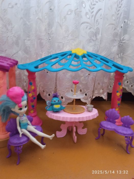 Ляльки enchantimals