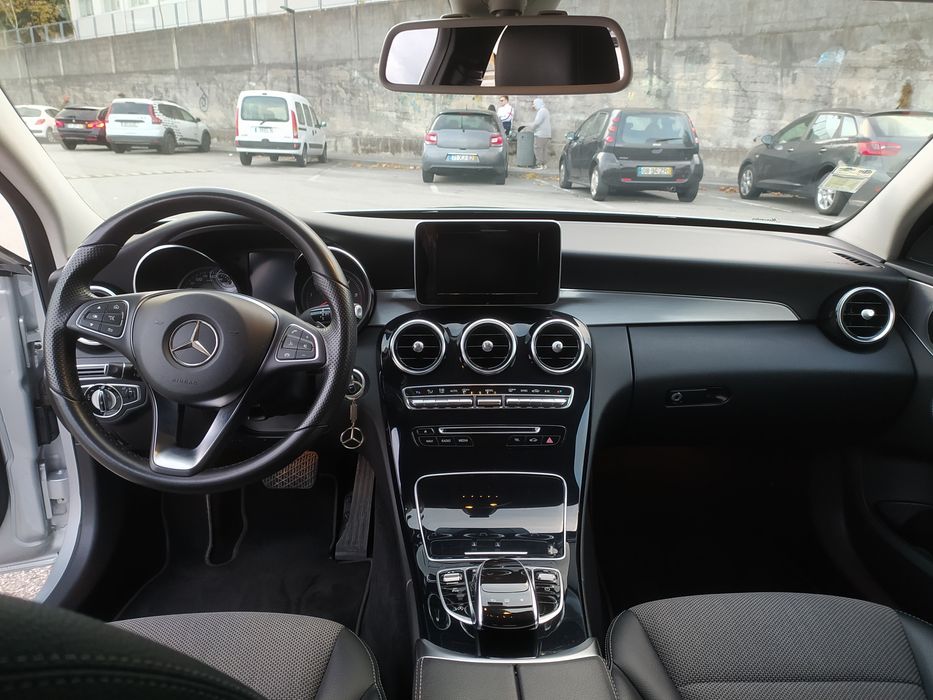 Mercedes Benz C220 Sedan Avantgarde