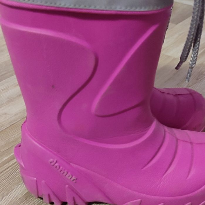 Оригінальний сапожки,в дуже гарному станіі