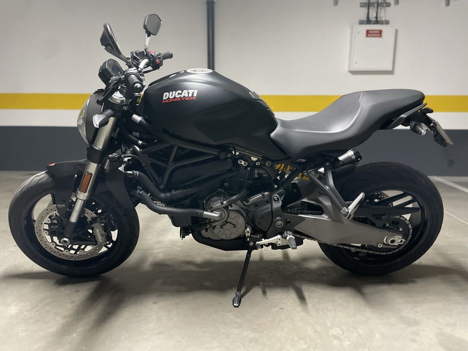 Ducati Monster 821 (2019) – Como Nova, Extras  8.400 km