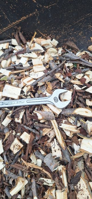 Rębak  rozdrabniacz do gałęzi  spalinowy