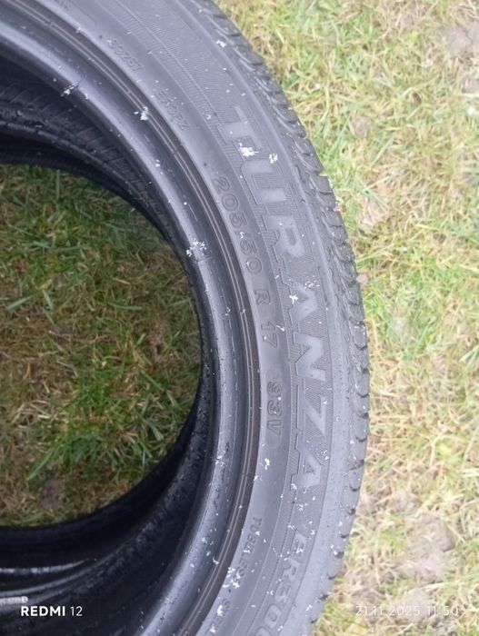 Резіна Bridgestone205/50R17