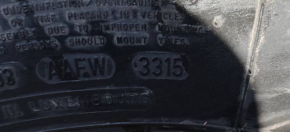 Шины б у 245/70R19.5 DUNLOP  прицеп