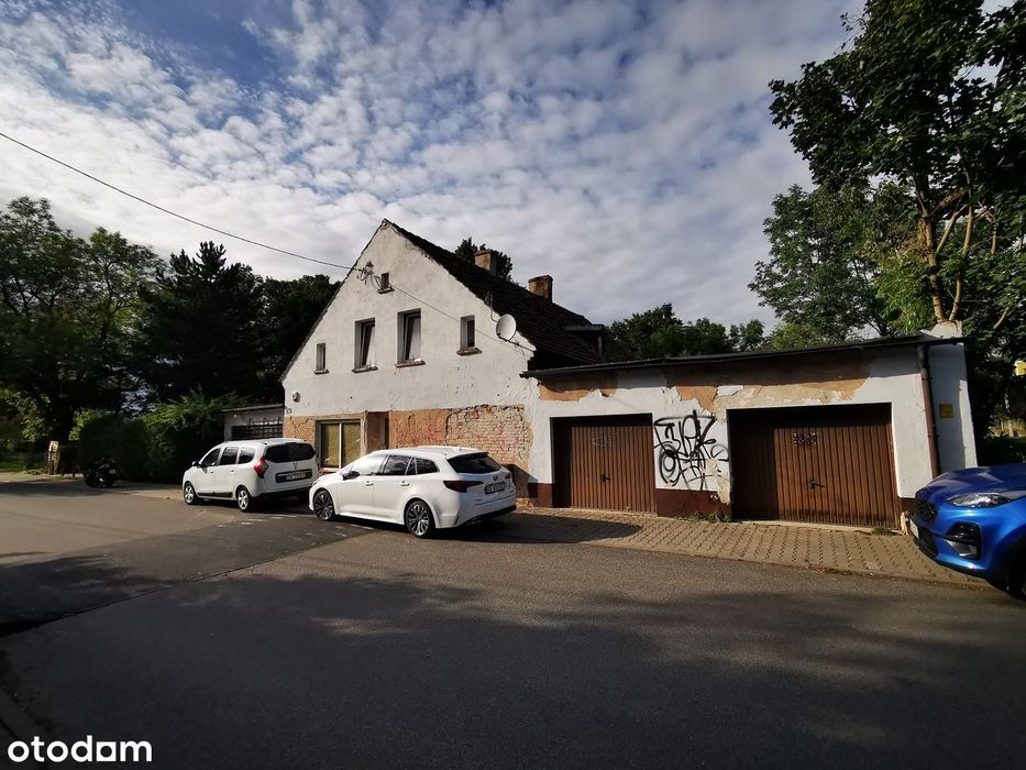 Dom wolnostojący fabryczna