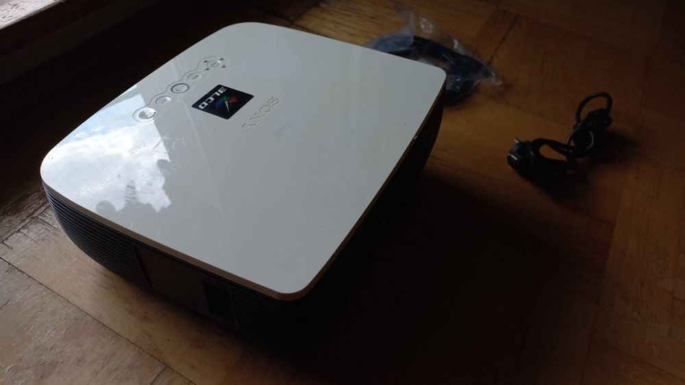 Projektor LCD Sony VPL-EX4 biały
