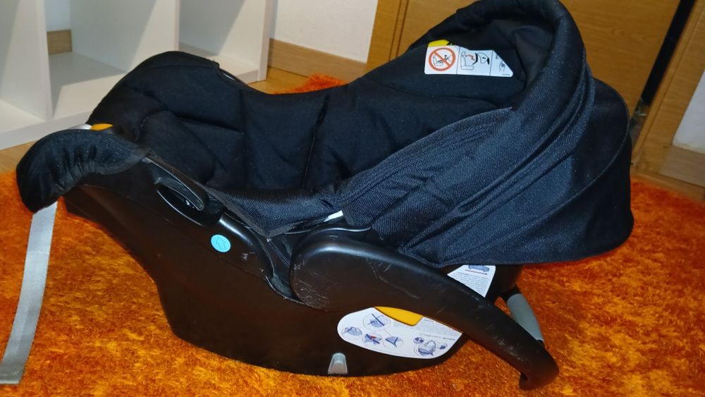 4 Bebé-conforto Keyfit Chicco + 2 Bases Keyfit ISOFIX