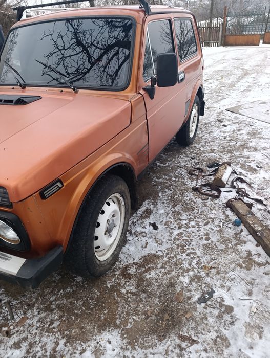 Нива 4x4 1.6 газ бензин