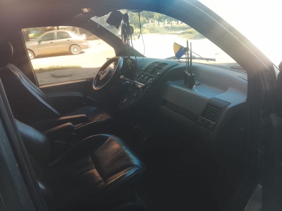 Бус Мерседес Віто