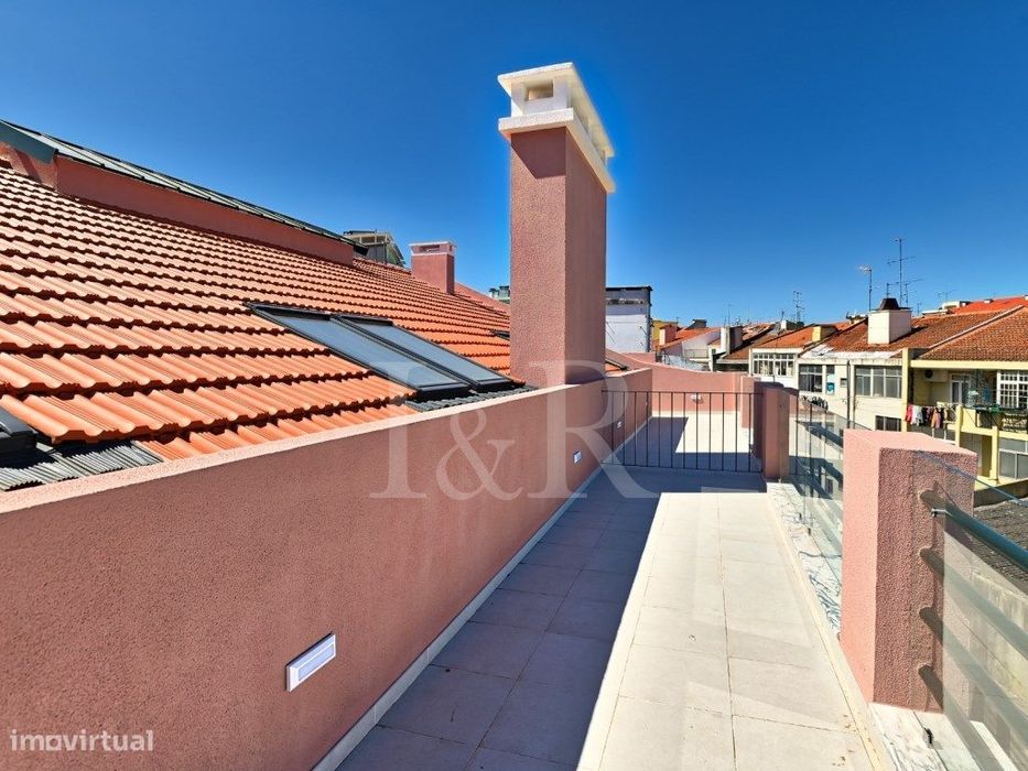 Apartamento T0 com terraço, em Arroios, Lisboa
