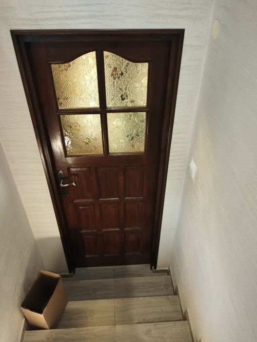 Drzwi drewniane 70 cm z futryna