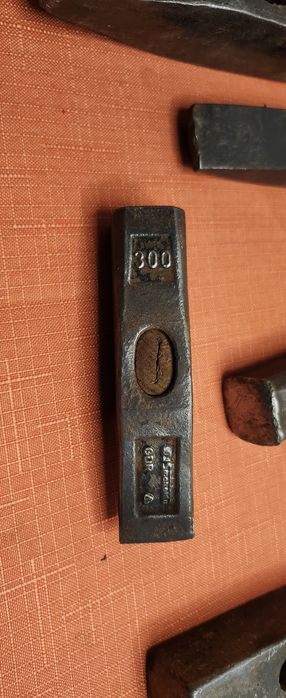 Stare narzędzia warsztatowe młotki 7szt