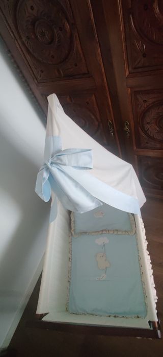 Berço pequeno + textil