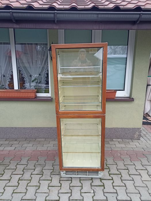 Lodówka chłodziarka 
Sprzedam lodówkę LG Elektrolux GR-642A