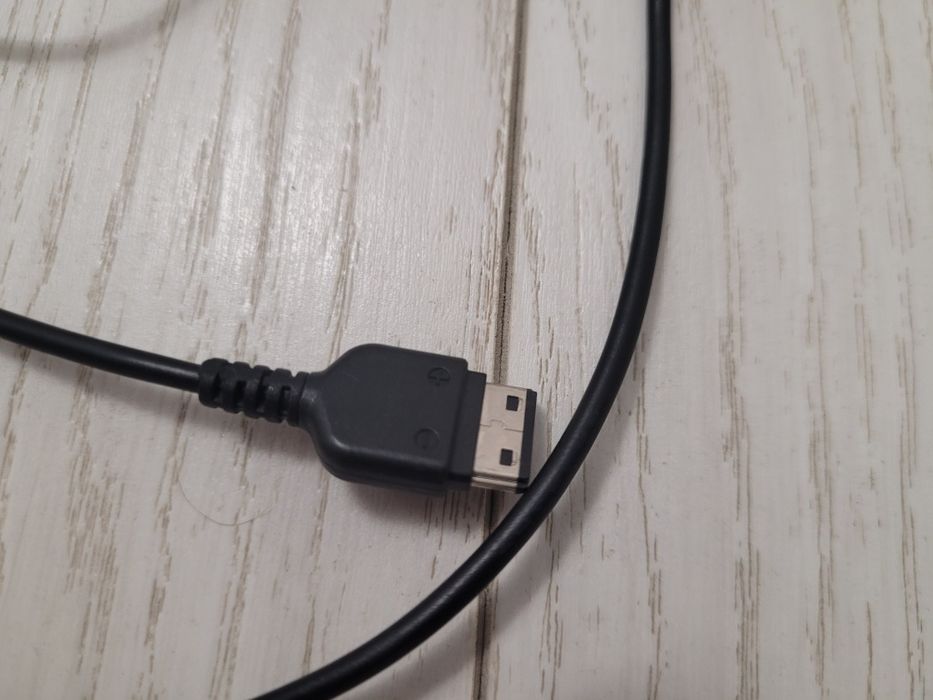 Ładowarka do starego modelu telefonu Samsung