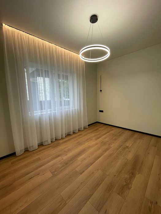 Продаж будинку з ремонтом «під ключ» на Червениці