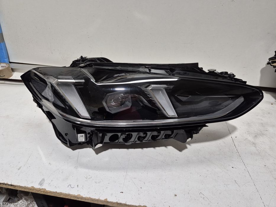 BMW 4 G22 G23 Lift Led. Lampa przód prawa,  5A3BF4-06. Europa. Idealna