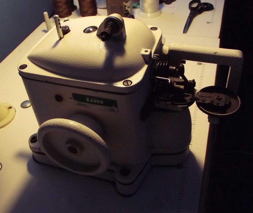 Скорняжная машина "ZOJE", модэль zj302