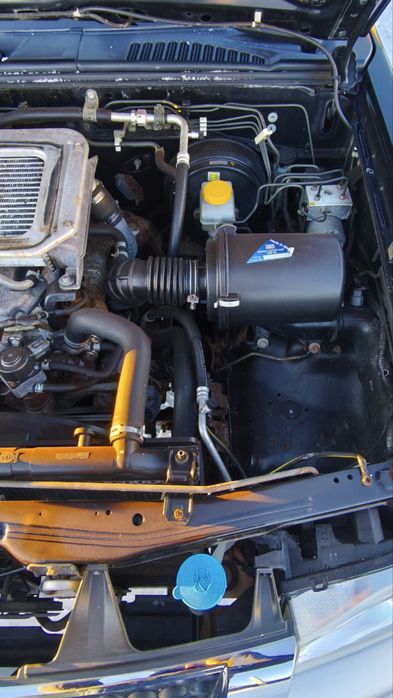 Nissan Navara 2004 рік 4x4 механіка 2.5 дизель