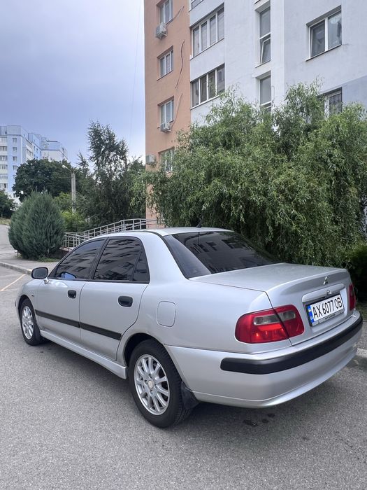 Продам Mitsubishi Carisma 2003 року випуску