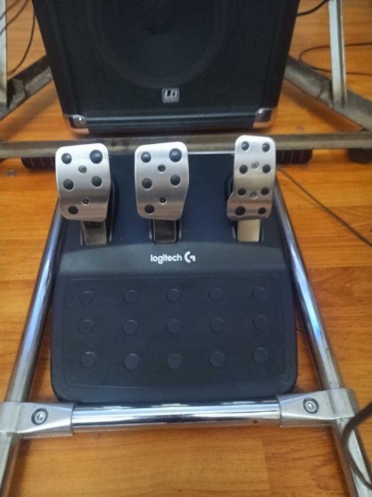 Ігрове кермо Logitech G29 + шифтер + кокпіт