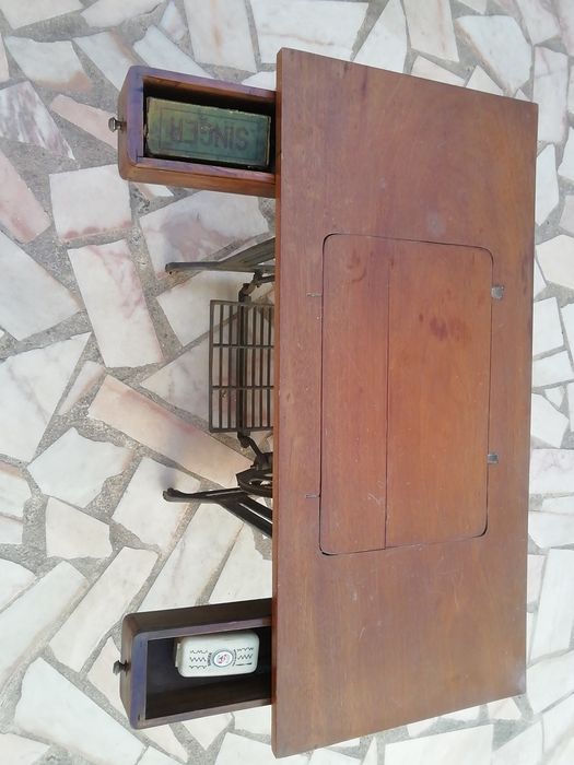 Máquina de costura Singer