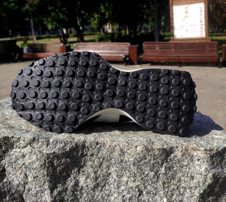 (1527-1738) SALE Кросівки New Balance 327 чорні (38-45) нб nb ню беленс