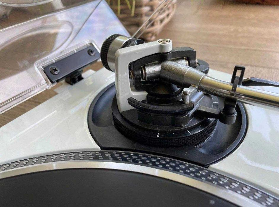 Gramofon Technics SL-1200MK2