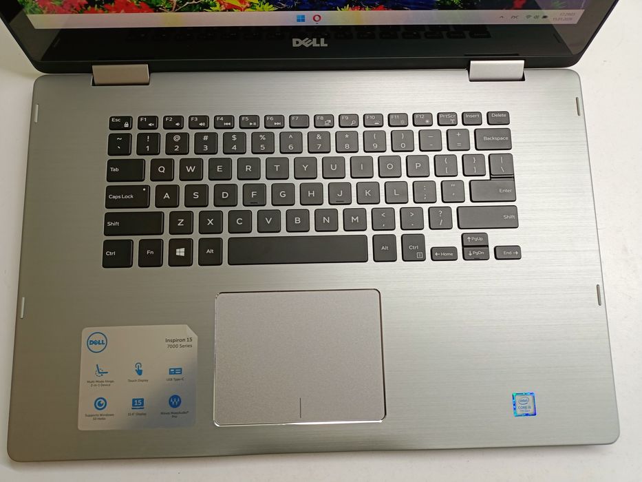 Dell Inspiron 7579 15.6" Сенсорный Intel i5 7th / 8g / 256 ssd америка