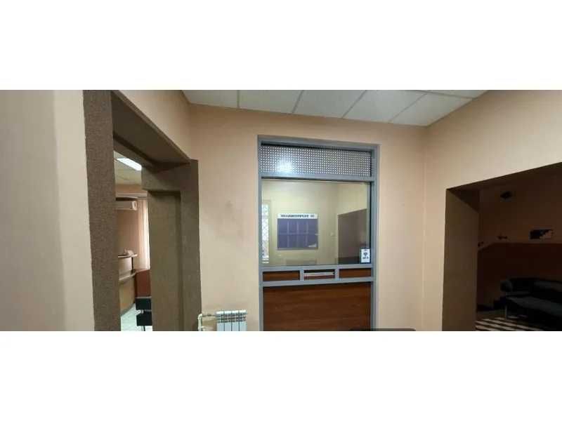 ПРОДАЖ - Нежитлова будівля, загальною площею 255,3 кв. м. м. Мукачеве