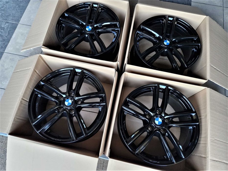Alufelgi 17 BMW 5x120 1 3 X1 X3 F30 E90 E46 F20 E87 83 F25 Czarne 784