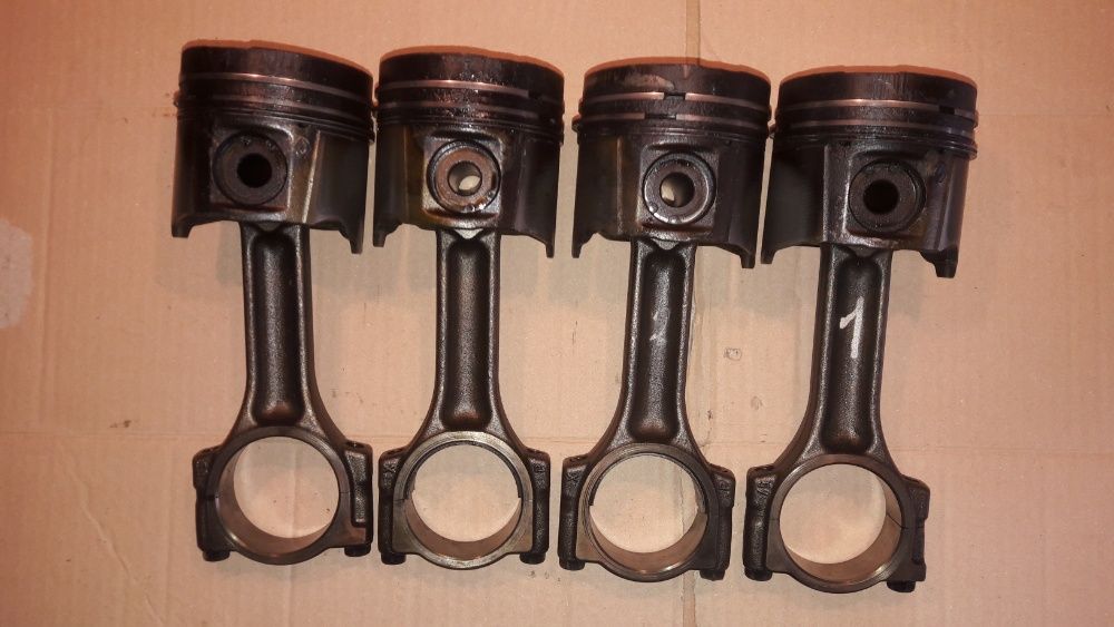 Поршень шатун поршня шатуни трафик виваро сценик trafic vivaro меган