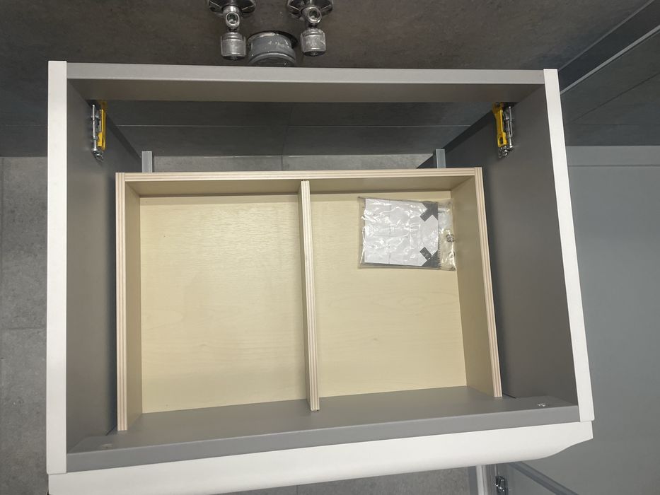 Nowa Szafka pod umywalke 60cm (zlożona)