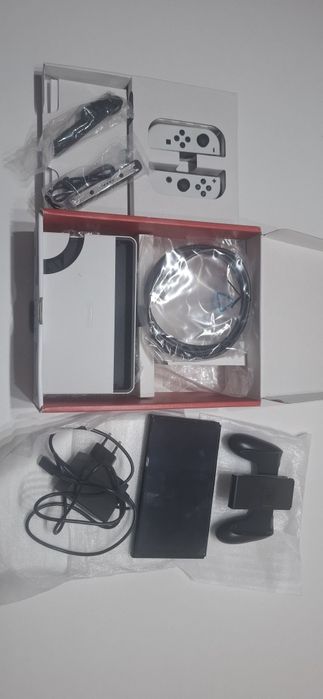 Sprzedam NINTENDO Switch  Oled