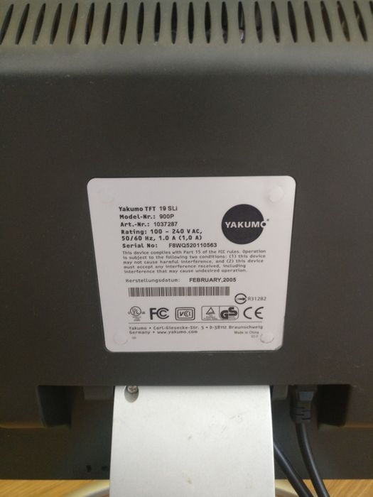 Monitor 19" Yakumo