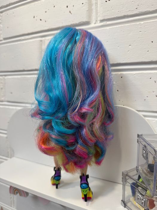 Красуня лялька Rainbow High Amaya Raine MGA