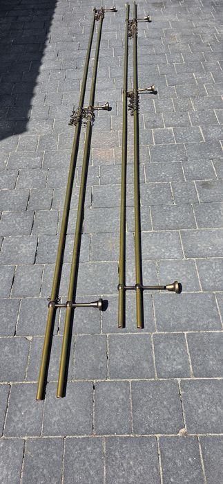 Karnisz ścienny metalowy