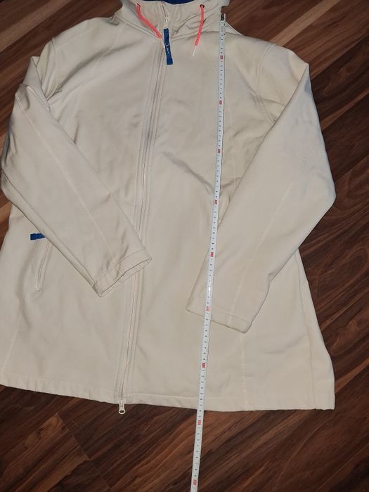 Bluza softshell z kapturem rozmiar 46