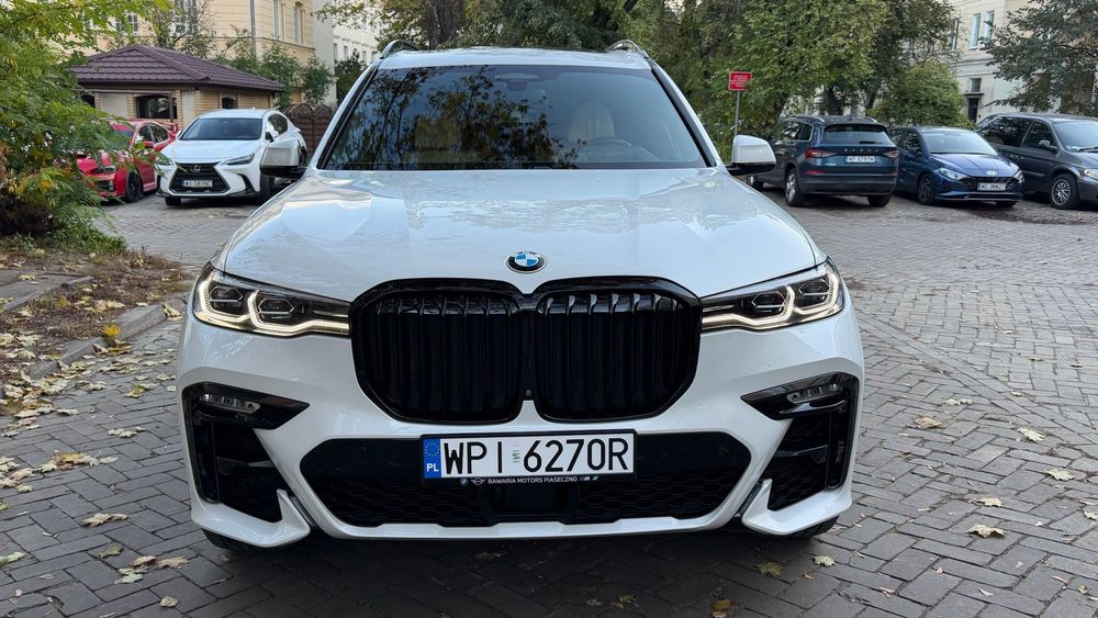 BMW X7