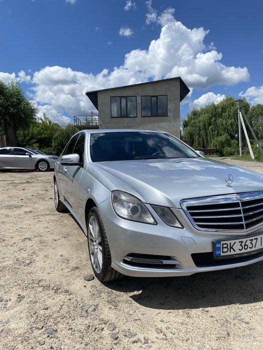 Mercedes-benz w212