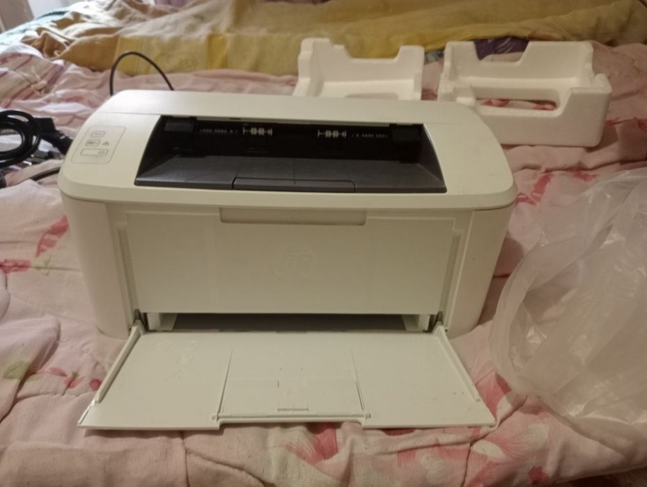 Продам прінтер HP Laserjet pro M15w